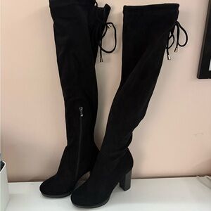 Vepose Black Over-the-Knee Boots with Tie Detail
